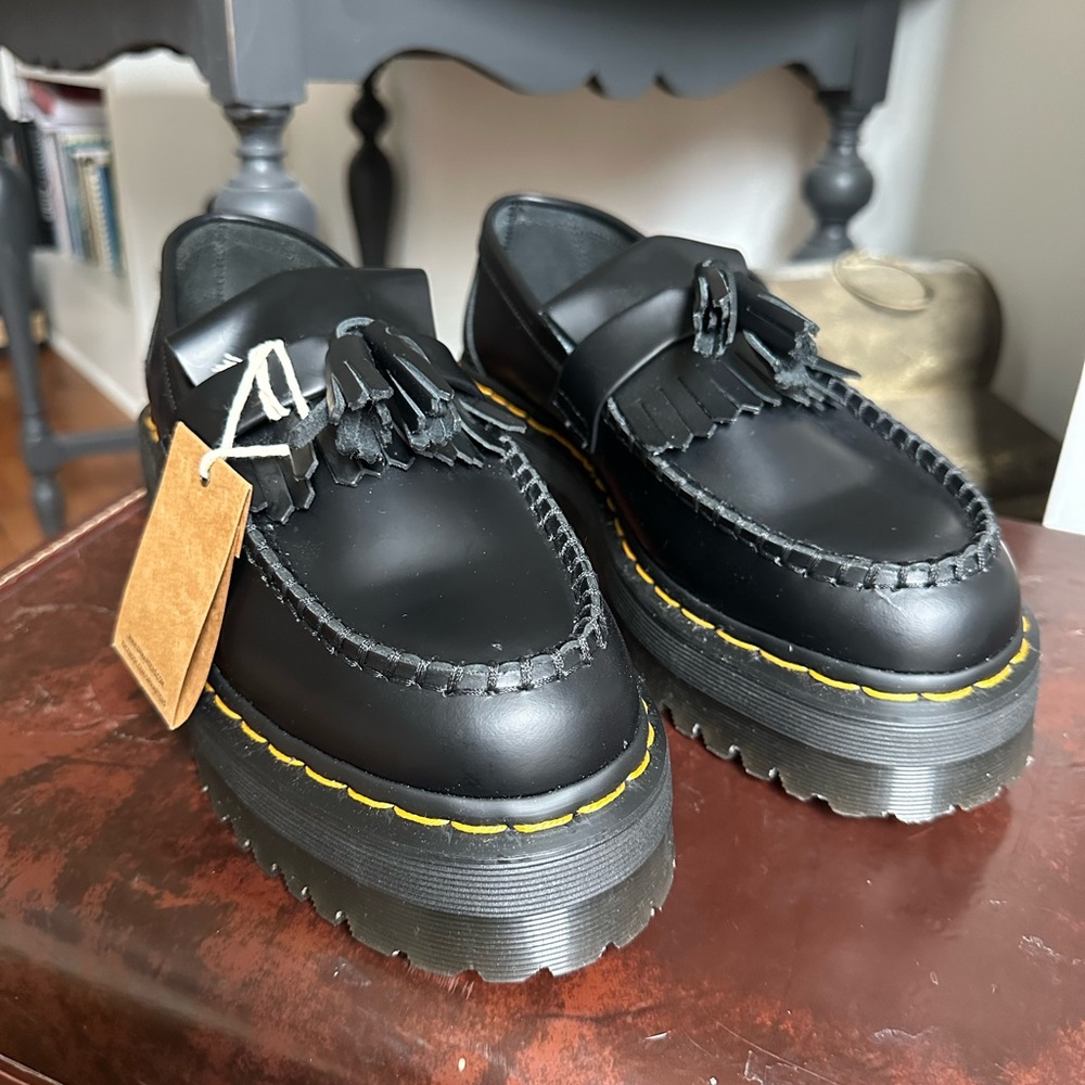 NWT Dr. Martens Adrian QuadBlack Leather Tassel Loafers Size:9
